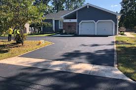 Best Gravel Driveway Installation  in Elsmere, KY